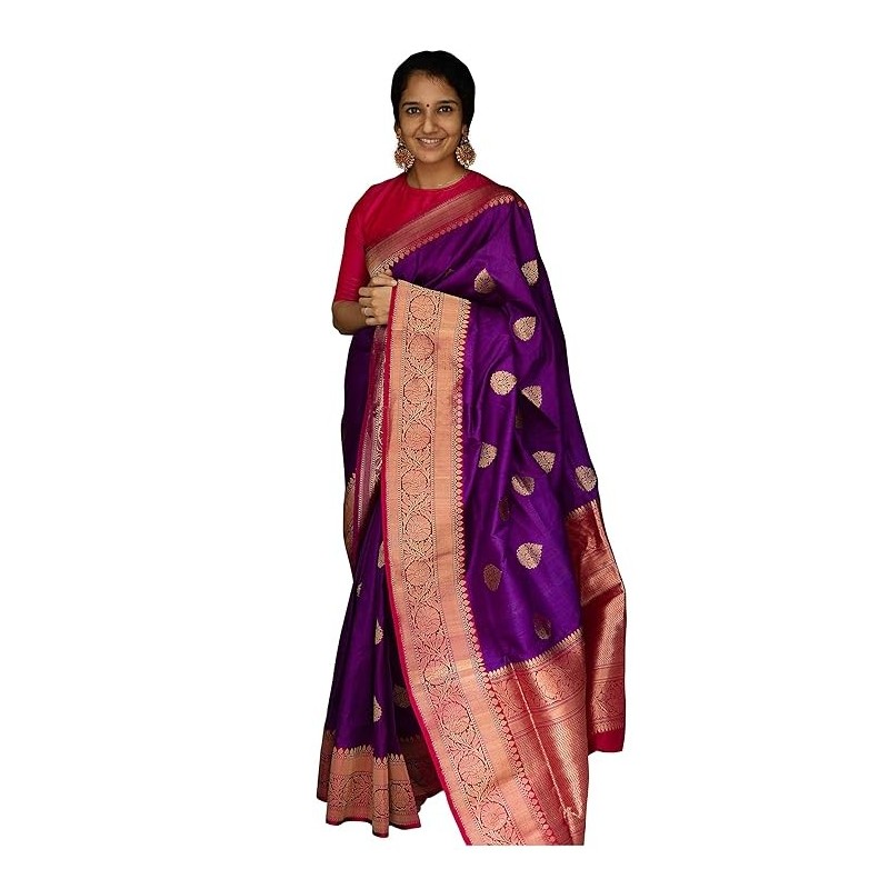 Red Kanchipuram Banarasi Silk Blend Woven Jacquard Saree for Women Red Kanchipuram Banarasi Silk Blend Woven Jacquard Saree for Women